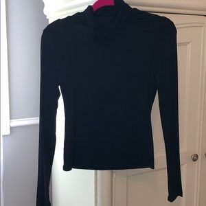 LONG SLEEVE STRETCHY TURTLENECK 👻